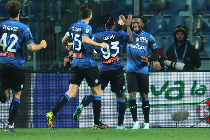 Atalanta, un ottimo compleanno: battuto anche il Sassuolo (2-1) ed è ancora in vetta