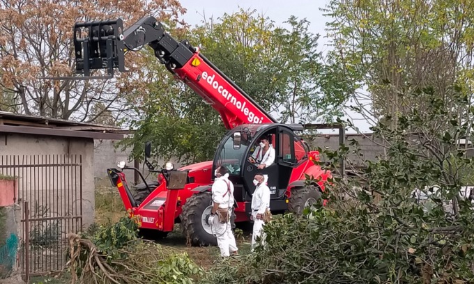 Ruspe per abbattere la centrale dello spaccio accanto al santuario di Caravaggio