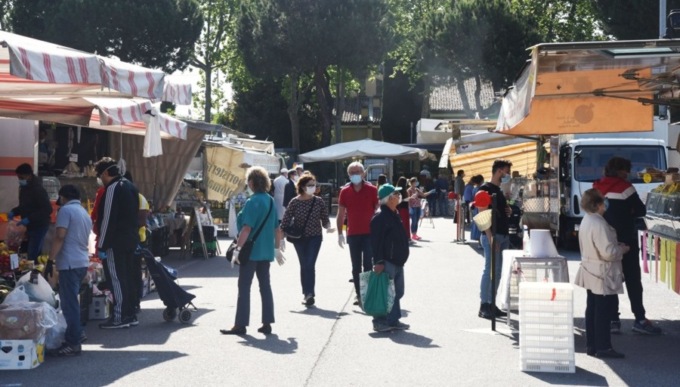 Sabato 5 novembre si gioca Atalanta-Napoli, il Comune sposta il mercato alla domenica