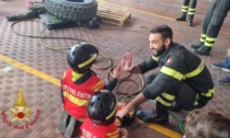 Bambini trasformati in "Pompieri per un giorno" alla caserma di Bergamo