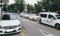 Taxi a Bergamo, pioggia di lamentele: tutte le colpe di un servizio che non funziona