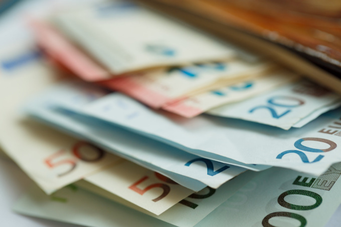 Le donne guadagnano meno anche nella Bergamasca: stipendio medio inferiore di 10mila euro