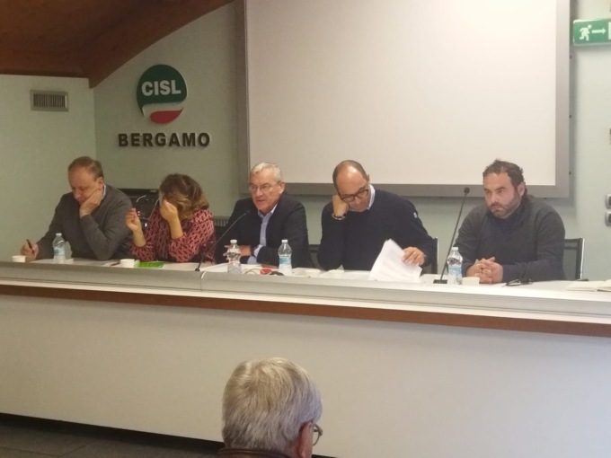 Il consiglio generale della Cisl sul Piano per la famiglia: «Non è un problema solo delle donne»