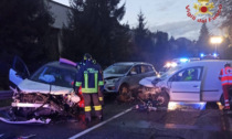 Brutto incidente stradale a Parre: quattro auto coinvolte, diversi feriti e chilometri di coda
