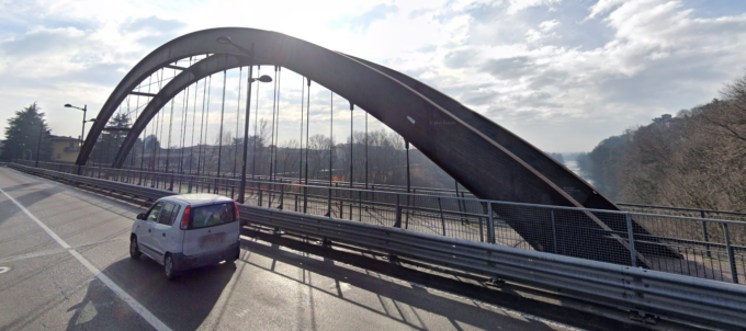 Chilometri di code al ponte tra Osio Sotto e Brembate: «Da qui a febbraio, sempre peggio»