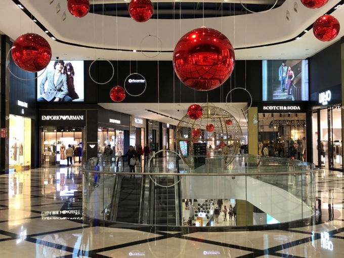 Si accende il Natale a Oriocenter, ma prestando attenzione a sprechi e ambiente