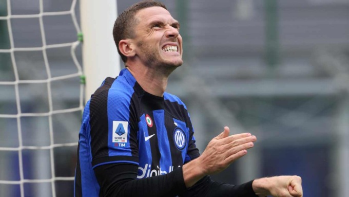 La prima volta di Gosens a Bergamo da avversario dell’Atalanta: «Se segno non esulto»