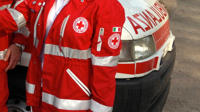 Durante un intervento, qualcuno ha rubato un tablet all’ambulanza della Croce Rossa di Treviglio