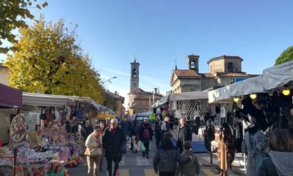 La Fiera di San Martino popola le vie di Alzano con bancarelle, mercatino vintage e luna park