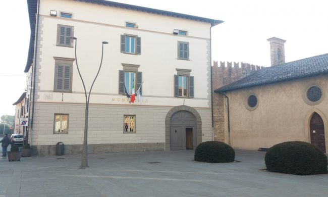Mornico taglia le luminarie natalizie: «Non graviamo sui cittadini»
