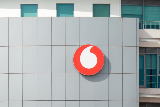 Vuoi navigare velocemente? Devi passare a Vodafone, con la rete mobile più veloce d’Italia
