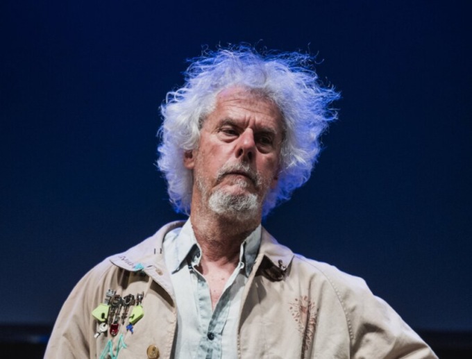 ComicoTeatro, Paolo Migone a Dalmine in “Diario di un impermeabile”