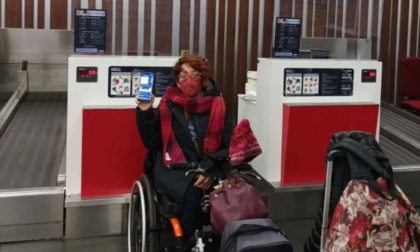 Disabile lasciata a terra da Ryanair: «Non hanno voluto imbarcare la mia carrozzina»