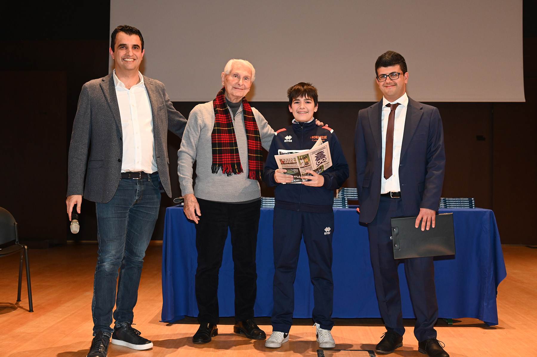 La premiazione di Andrea Carelli