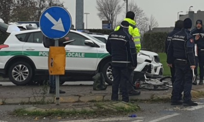 Paura a Brignano, dove una studentessa di 18 anni in bici è stata investita da un'auto