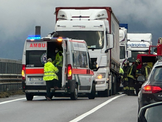 Maxi tamponamento all’altezza di Albino, traffico in tilt da e per la Val Seriana