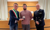 Salvò un turista bergamasco nel Riminese: premiato il bagnino Fabio Cappellini