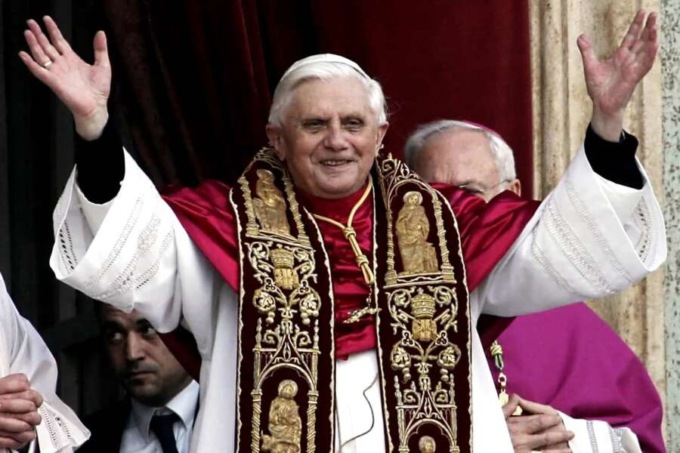 «Non aveva l’aria simpatica, il nuovo papa. E quindi mi piaceva…»
