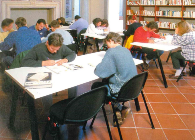 A Clusone si presentano in 190 (pure da Palermo e Napoli) per il posto da bibliotecario