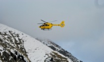 San Simone, cade mentre sta sciando: portata in ospedale con l'elicottero