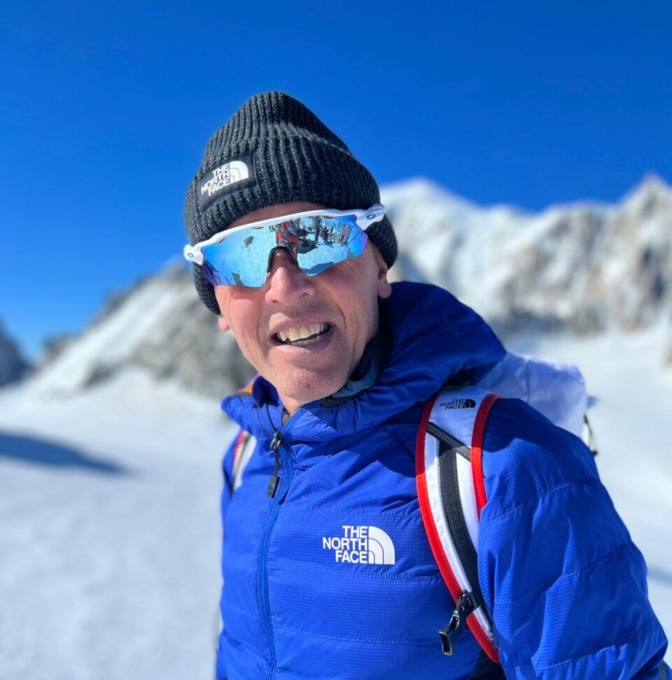Simone Moro tenta nuovamente (per la quinta volta) la scalata invernale al Manaslu