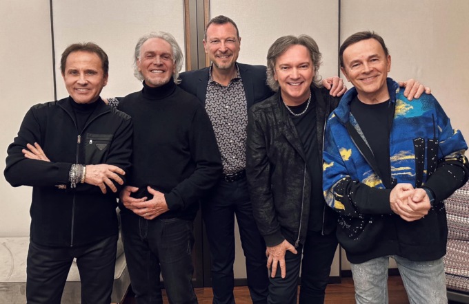 I Pooh calcheranno il palco di Sanremo la sera della prima puntata