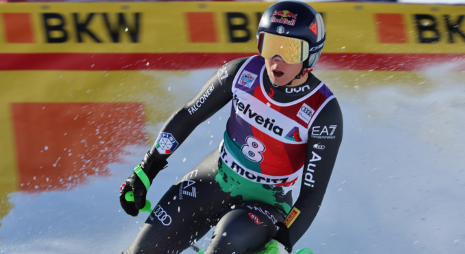 Sofia Goggia cade nel superG di St. Anton, ma senza conseguenze