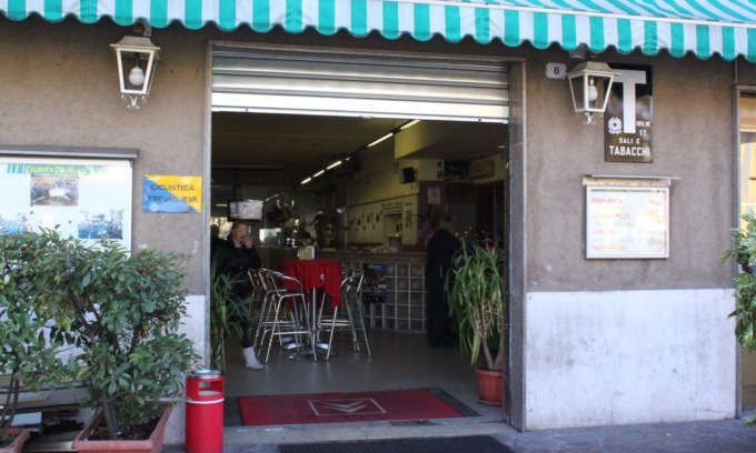 Rapina a mano armata a Treviglio: derubato il titolare di un bar