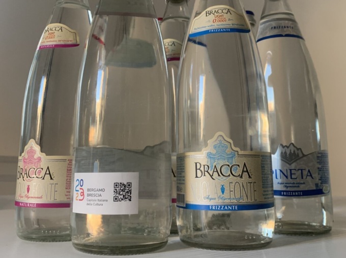 La Capitale della Cultura a tavola grazie alle nuove etichette di Acqua Bracca