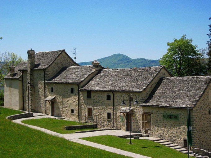 Borgo di Arnosto: una bega che ha danneggiato tutta la Bergamasca