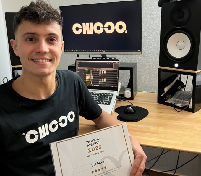 Dj Chicco di Gandino è il preferito dagli sposi: premiato ai Wedding Awards 2023