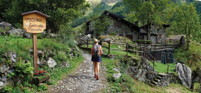 Sentieri, natura e accoglienza: l’Alta Via delle Grazie ha una guida ufficiale
