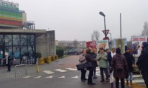 Presidio anti-abortista davanti all'ospedale di Treviglio