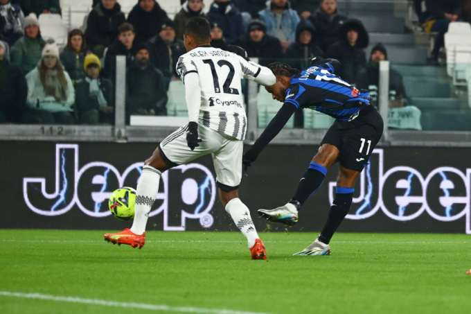 Colpi di scena a ripetizione: una bella Atalanta pareggia 3-3 con la Juve