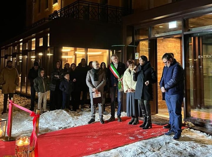 Inaugurato l’hotel Villa Carona, nato dal sogno di una ristoratrice locale e di un imprenditore svedese