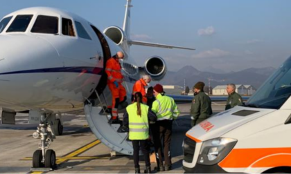 Bambino di 7 anni su un volo dell'Aeronautica Militare atterrato a Orio per cure urgenti