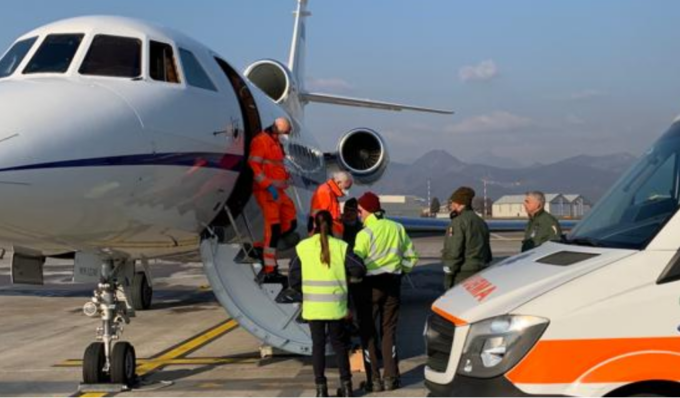 Bambino di 7 anni su un volo dell’Aeronautica Militare atterrato a Orio per cure urgenti