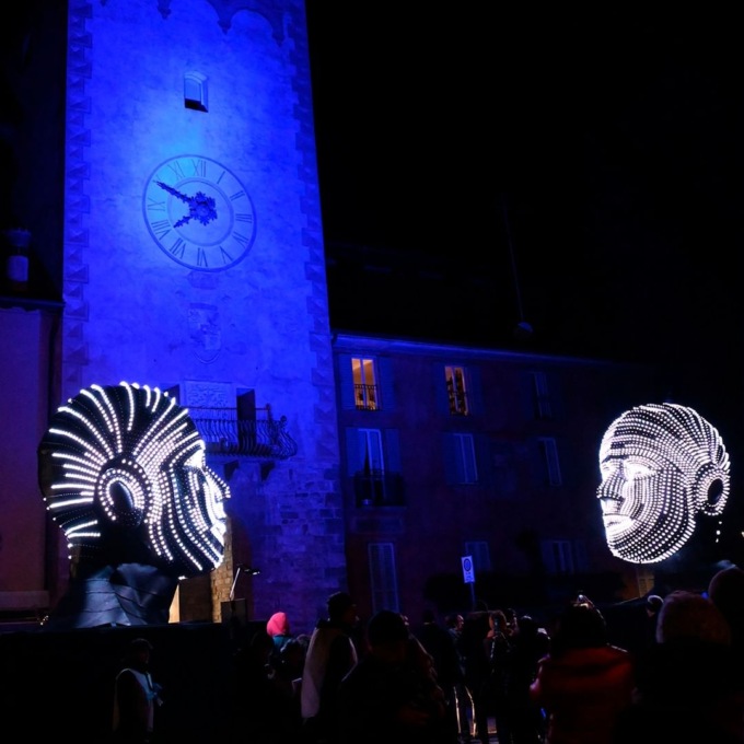 Boom di presenze per la Festa delle Luci in Città Alta: previsti 300mila visitatori (come a Brescia)