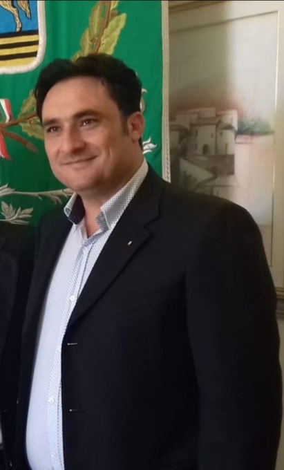 Il dolore di Domenico, insegnante a Villongo, per il fratello morto ai seggi del Pd in Calabria