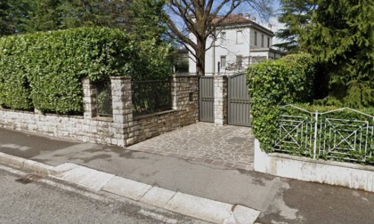 Banditi armati nella villa di Roby Facchinetti: «35 minuti terribili, i più brutti della nostra vita»