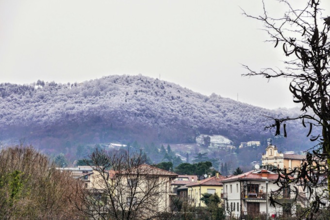 Sono tornati il freddo e la neve (poca): spolverata anche sulla Maresana