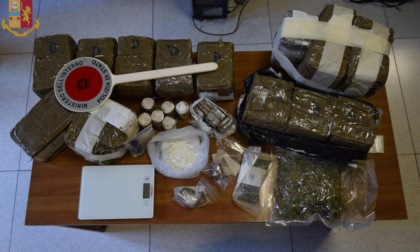 Oltre 3,5 chili di hashish in auto e altra droga in casa: arrestata a Dalmine coppia di italiani