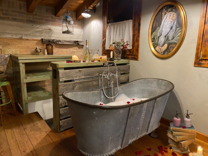 La “Bottega del Drago” apre a Santa Brigida: un bed and breakfast da leggenda