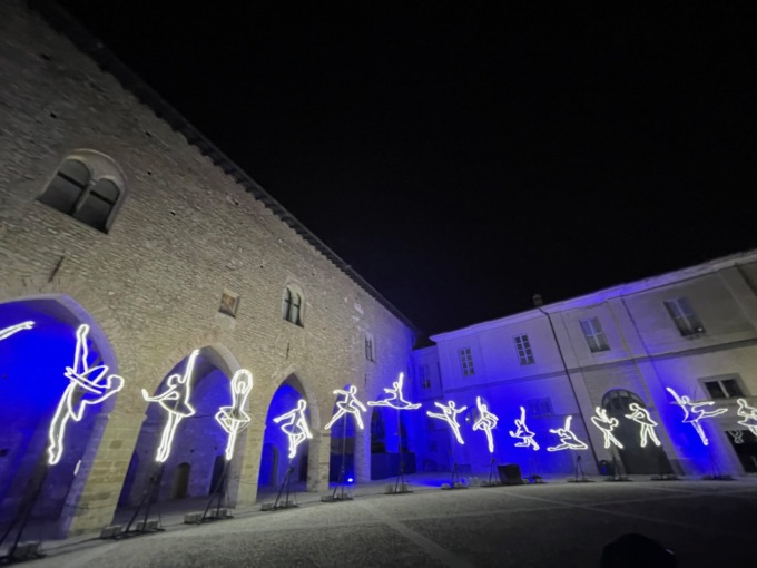 La Festa delle Luci è già un successo: code lunghissime in Città Alta nel primo fine settimana