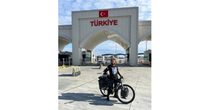 Marco Togni di Urgnano sorpreso dal terribile terremoto in Turchia: «Qui han perso tutto»