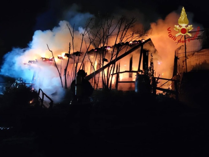 In pochi giorni tante case in fiamme in Bergamasca: ecco quali sono le cause