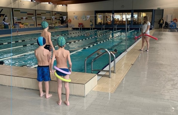 Piscina chiusa, monta la polemica fra gestore, Ats e Comune di Casnigo