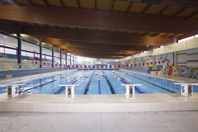 Valori dell’acqua non conformi, chiusura temporanea per la piscina di Casnigo