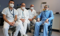 Un altro intervento senza precedenti al Papa Giovanni: 79enne operato da sveglio per un aneurisma