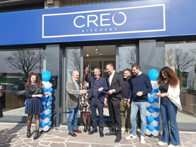 Nuova apertura a Bergamo, il Gruppo Lube ha inaugurato lo Store Creo Kitchens